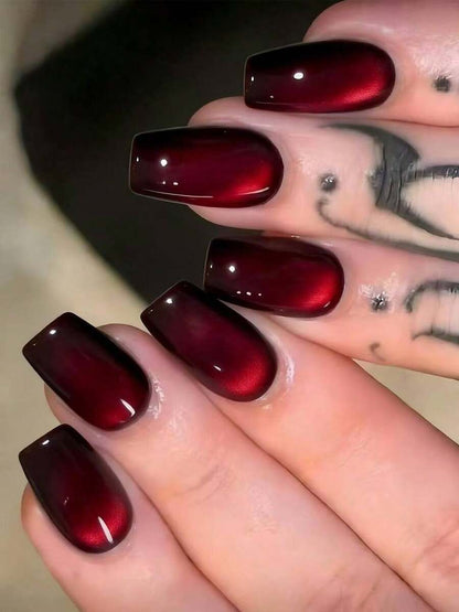 10-Piece Gothic Cat-Eye Almond Press-On Nail Set – product image 3 of 11
